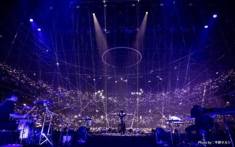 Aimerの海外ツアー「3 nuits tour 2024」スタート公演がTV初放送！