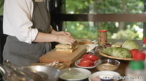 「昭和歌謡×ごはんレシピ」の掛け合わせが新しい。しずる感満載のお料理エンタメ番組「うたごはん」