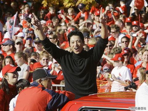 田口壮、檜舞台で天敵打倒。ワグナー「タグチがベーブ・ルースに見える」【二宮清純】