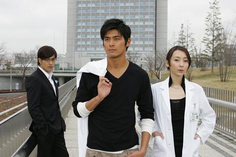 坂口憲二の圧倒的な存在感！伝説の医療ドラマ「医龍-Team Medical Dragon-」が色あせない理由