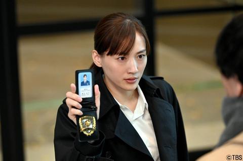 綾瀬はるかの強さと美しさが光る出演作5選！「天国と地獄」「JIN -仁-」「白夜行」ほか