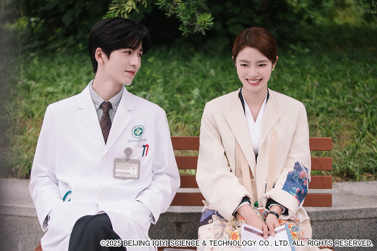 ジャンリンホー（張凌赫）が国宝級イケメン医師に！今見るべき中国スパダリドラマ4選「素敵な恋の咲かせかた」ほか