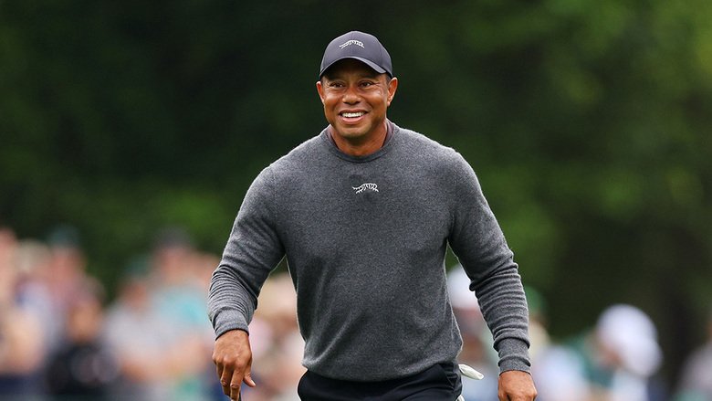 241028_tigerwoods02.jpg