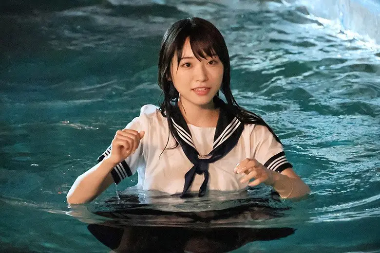 241205girlsdrive04.webp