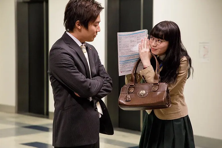 コメディエンヌ・小松菜奈は最高に愛おしくて連続ドラマとの相性が抜群。山本耕史のおもしろさは、もう言うまでもない。 「スリル！～赤の章・黒の章～」【フルーツポンチ・村上健志】