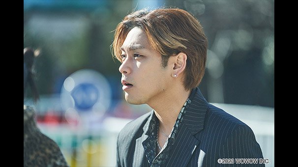 ホスト役の柳楽優弥のお洒落と色気がダダ漏れ！ 「オレは死んじまったゼ！」【夫婦のじかん・大貫さん】