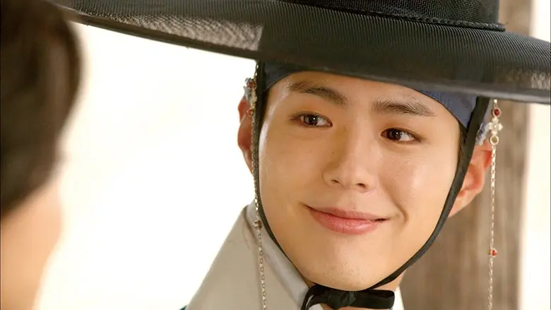 250831_loveinthemoonlight08.webp