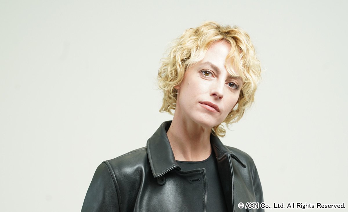 サラ・モーテンセンJ:COM独自インタビュー｜『アストリッドとラファエル　文書係の事件録』シーズン6の見どころ・キャラの変化・撮影秘話