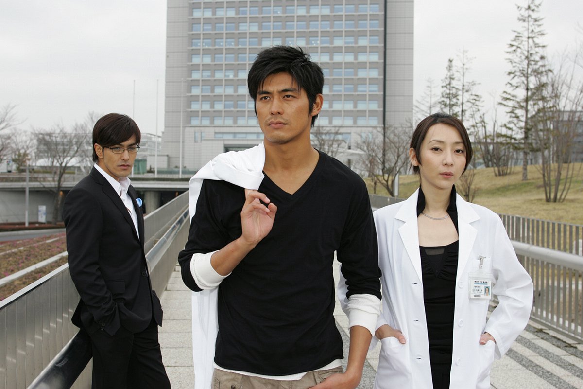 坂口憲二の圧倒的な存在感！伝説の医療ドラマ「医龍-Team Medical Dragon-」が色あせない理由