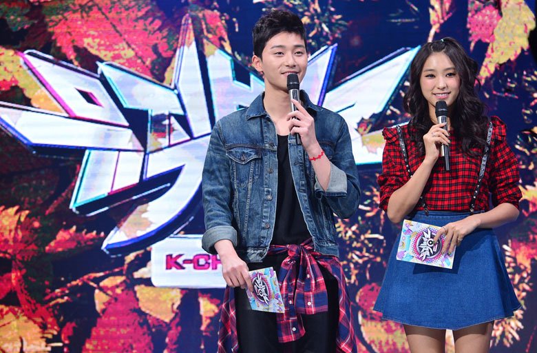 2609MusicBankMC_07.jpg