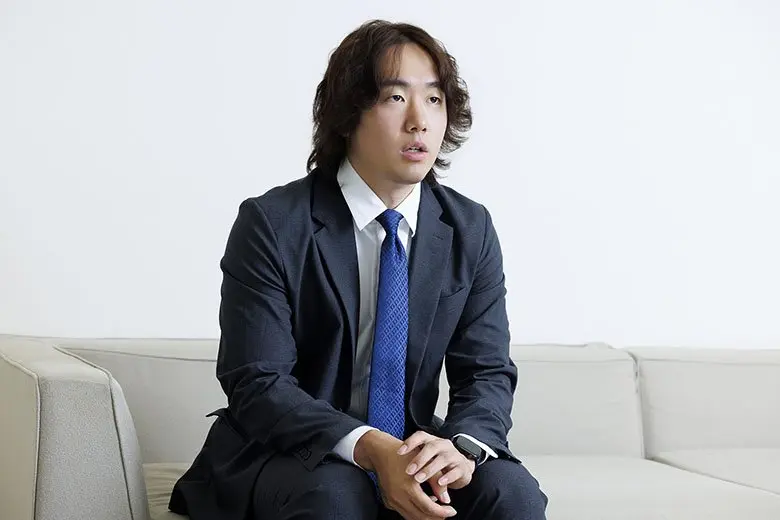 261001_katayama_03.webp