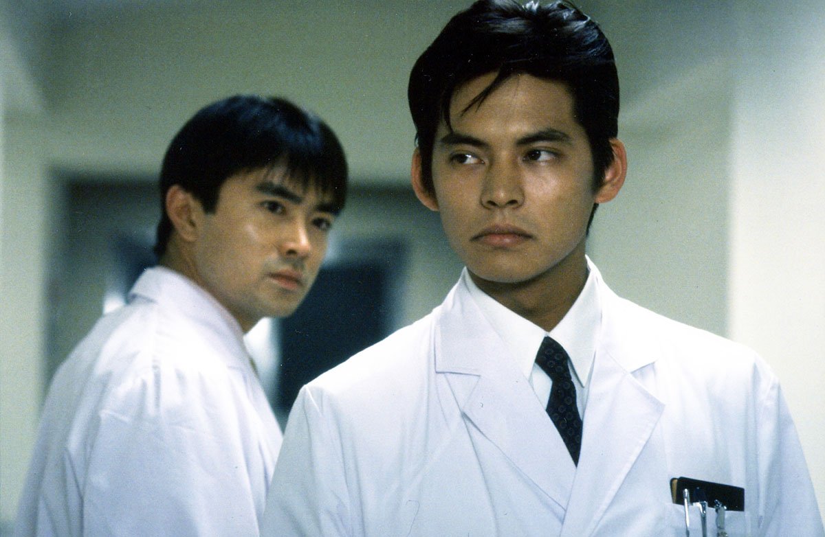 若き日の織田裕二と石黒賢が共演した三谷幸喜脚本ドラマ「振り返れば奴がいる」はなぜ名作なのか